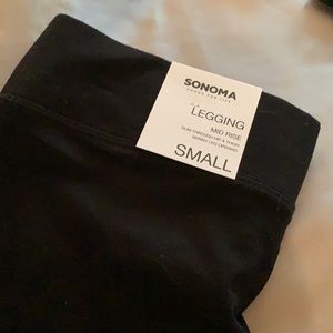 3/4 Length black leggings